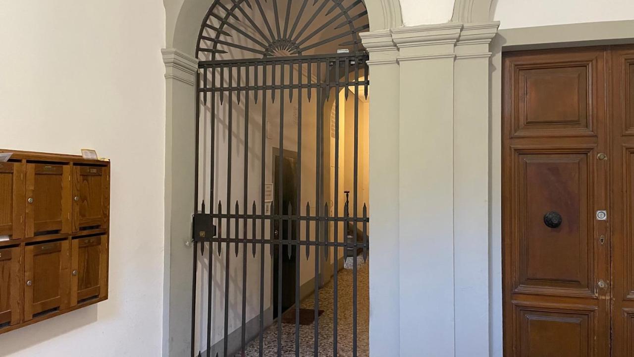 Discovering Firenze Bagian luar foto