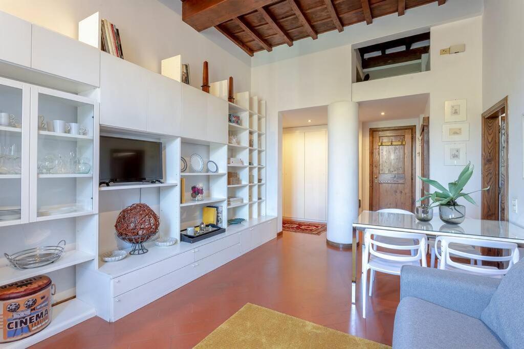 Discovering Firenze Bagian luar foto