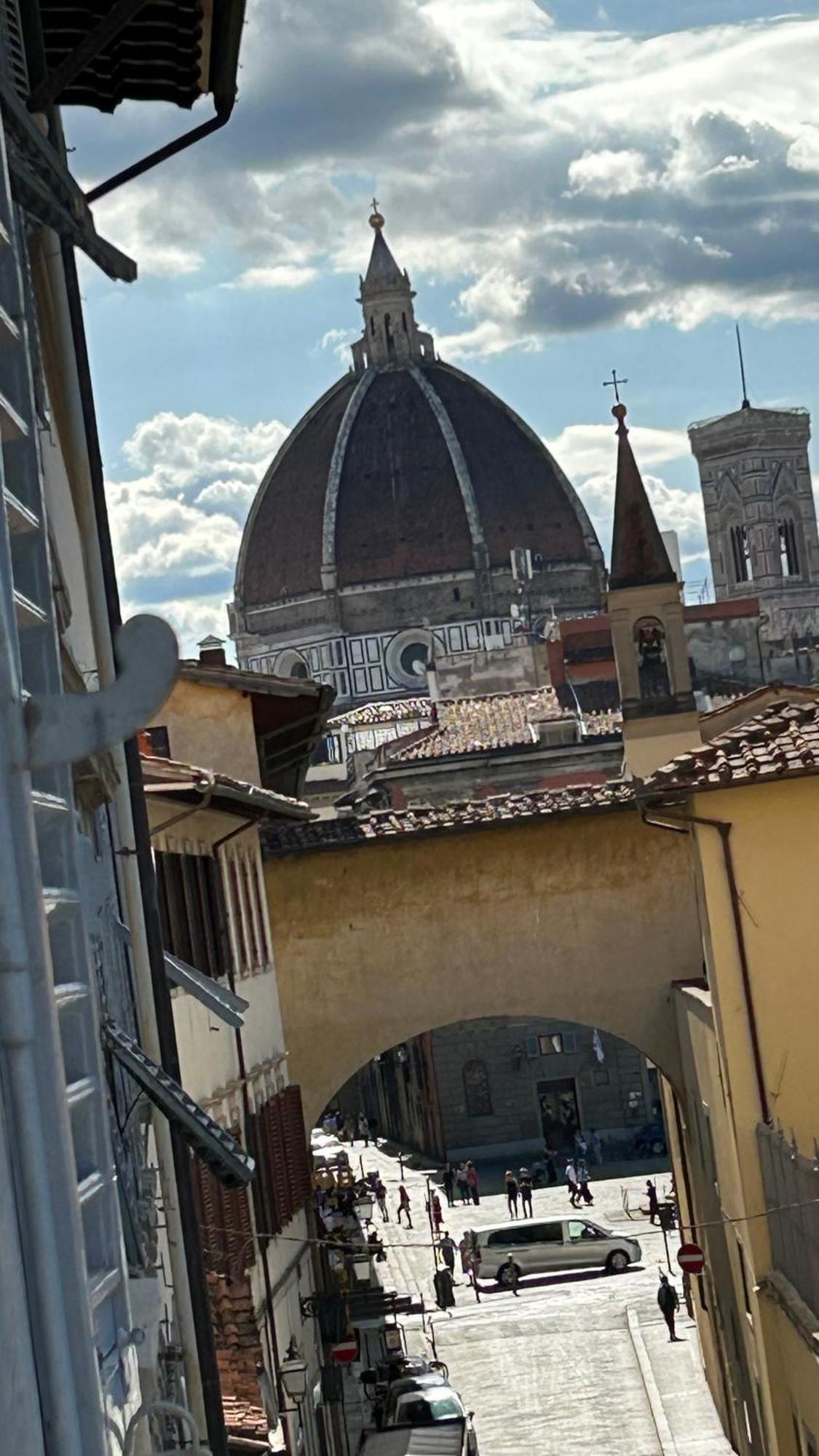 Discovering Firenze Bagian luar foto